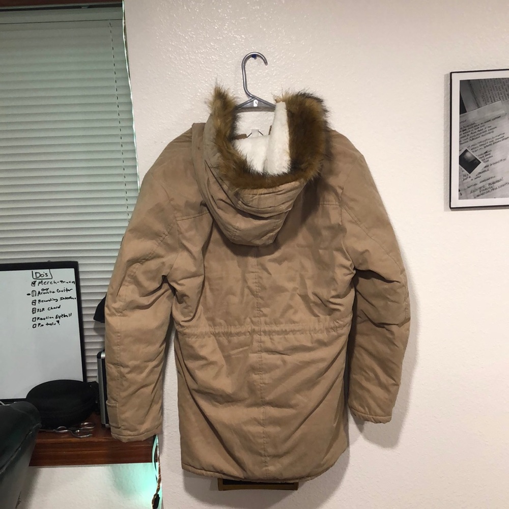 Snow Jacket - Picture 2 of 5